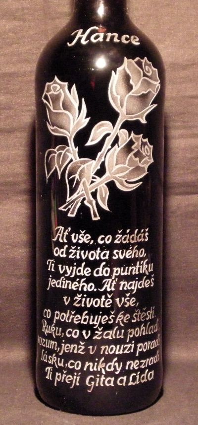 photo: Motiv na lahvi vína